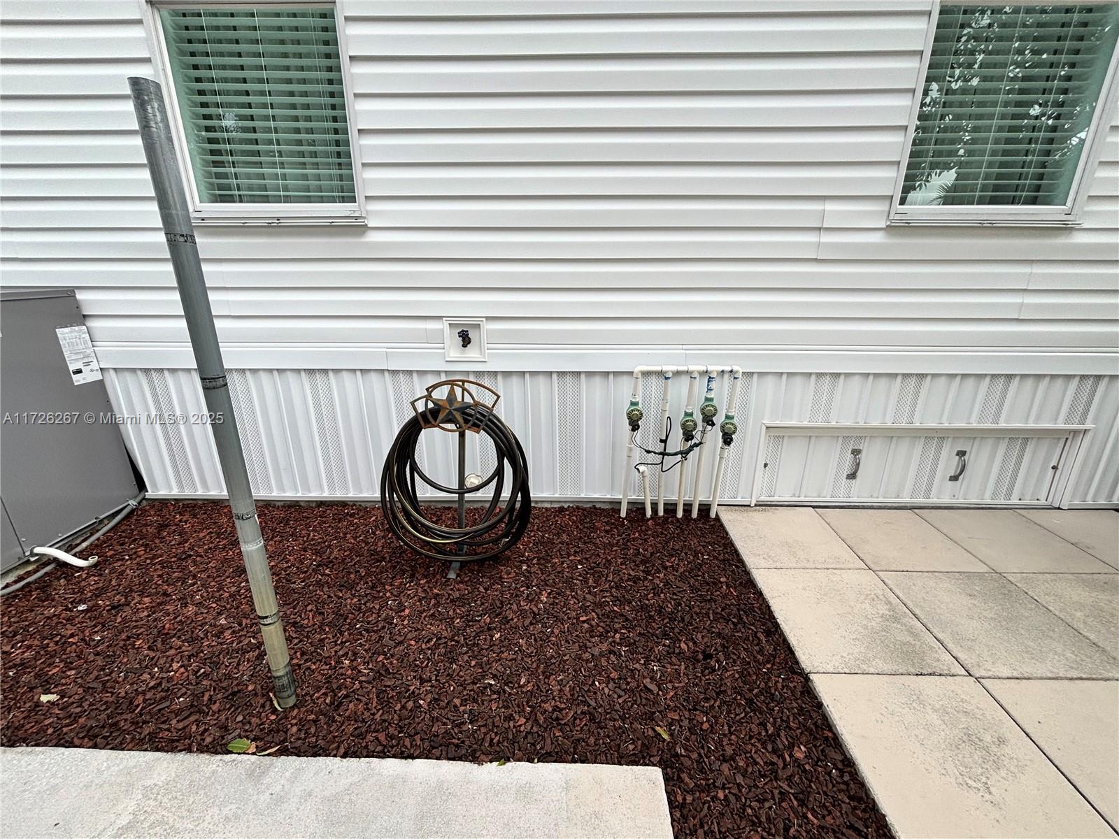 NORTHERN PINES MOBILE HOM - Residential