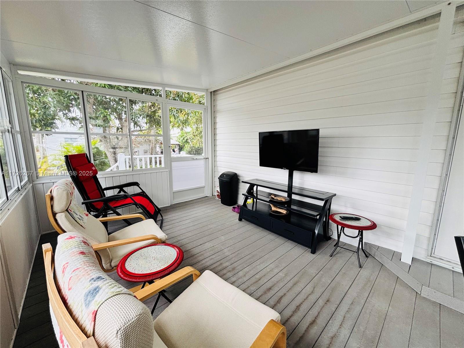 NORTHERN PINES MOBILE HOM - Residential