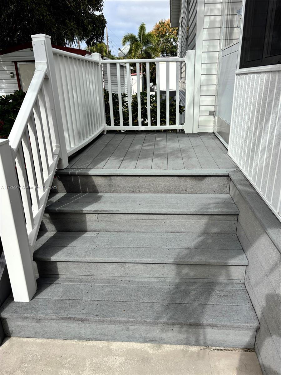 NORTHERN PINES MOBILE HOM - Residential