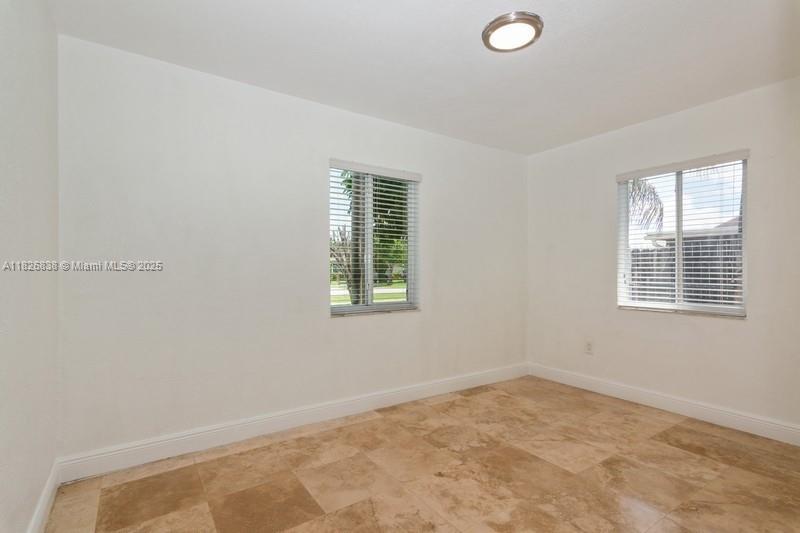 7400 SW 39th Terrace