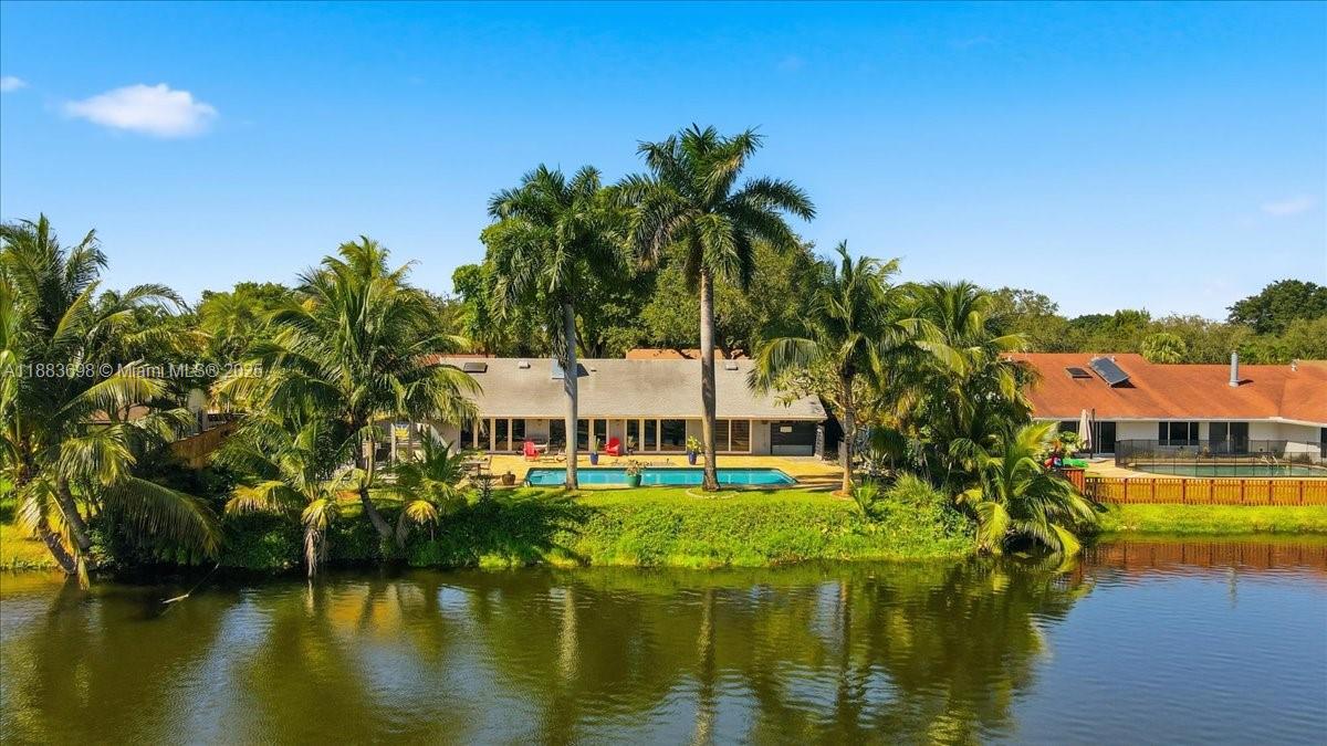 DAVIDE ISLES - Residential