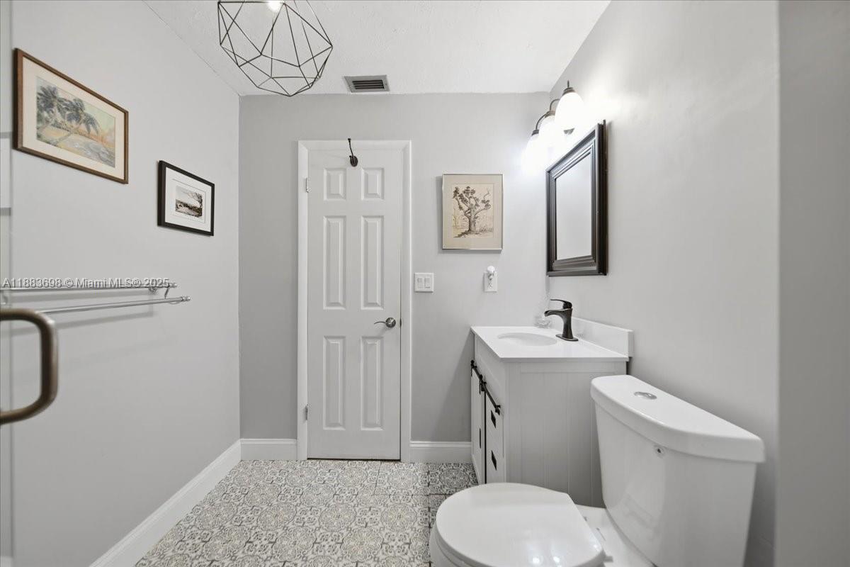 DAVIDE ISLES - Residential