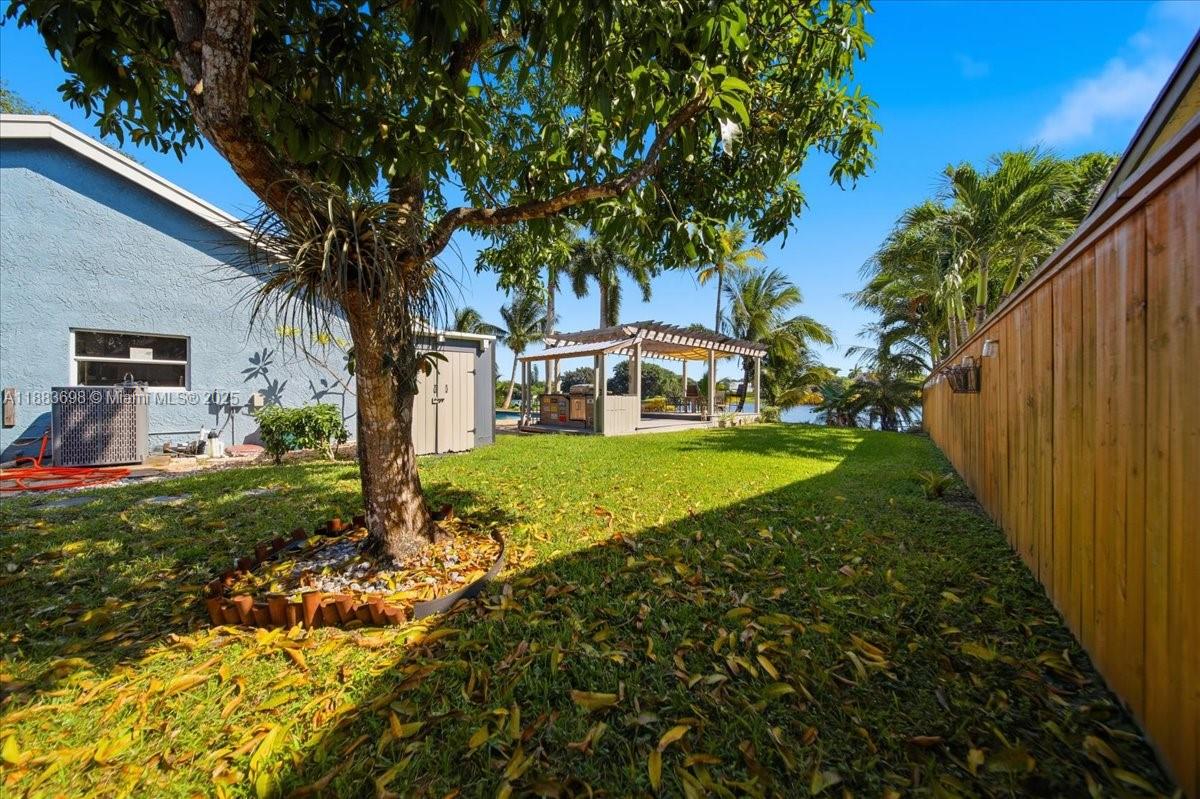 DAVIDE ISLES - Residential