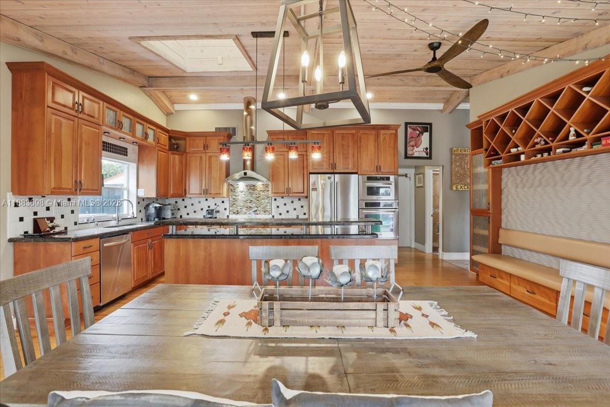 DAVIDE ISLES - Residential