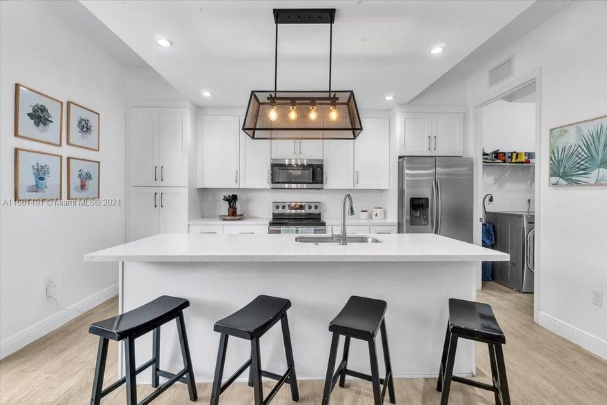 Welcome to this exceptional 6-bedroom, 3-bathroom residence, built in 2018. This home boasts a spacious and thoughtfully designed layout, perfect for both family living and entertaining.With ample bedrooms and bathrooms, this home offers versatility to accommodate guests or create your dream home office. The modern kitchen and living areas are designed for comfort and style, making it the perfect setting for everyday living and special occasions.

Don't miss the opportunity to own this stunning Miami property that combines elegance, functionality, and a prime location. Schedule your private showing today!