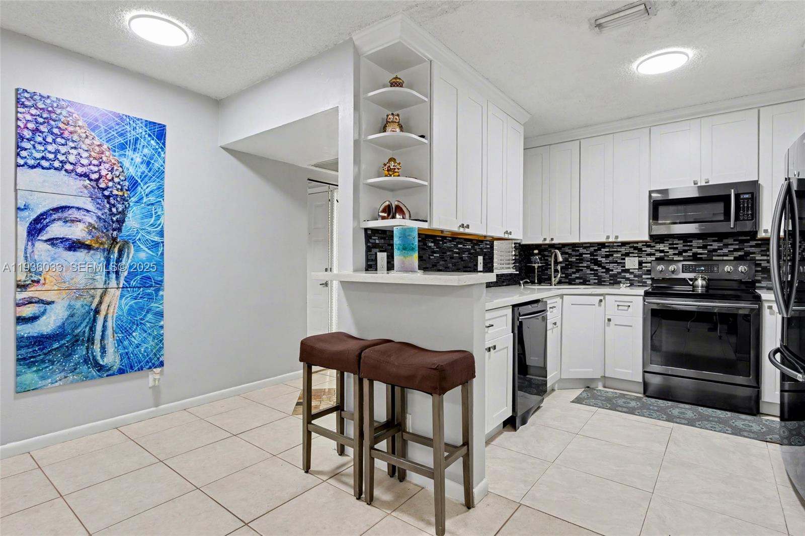 BAYWOOD VILLAGE III-B - Residential