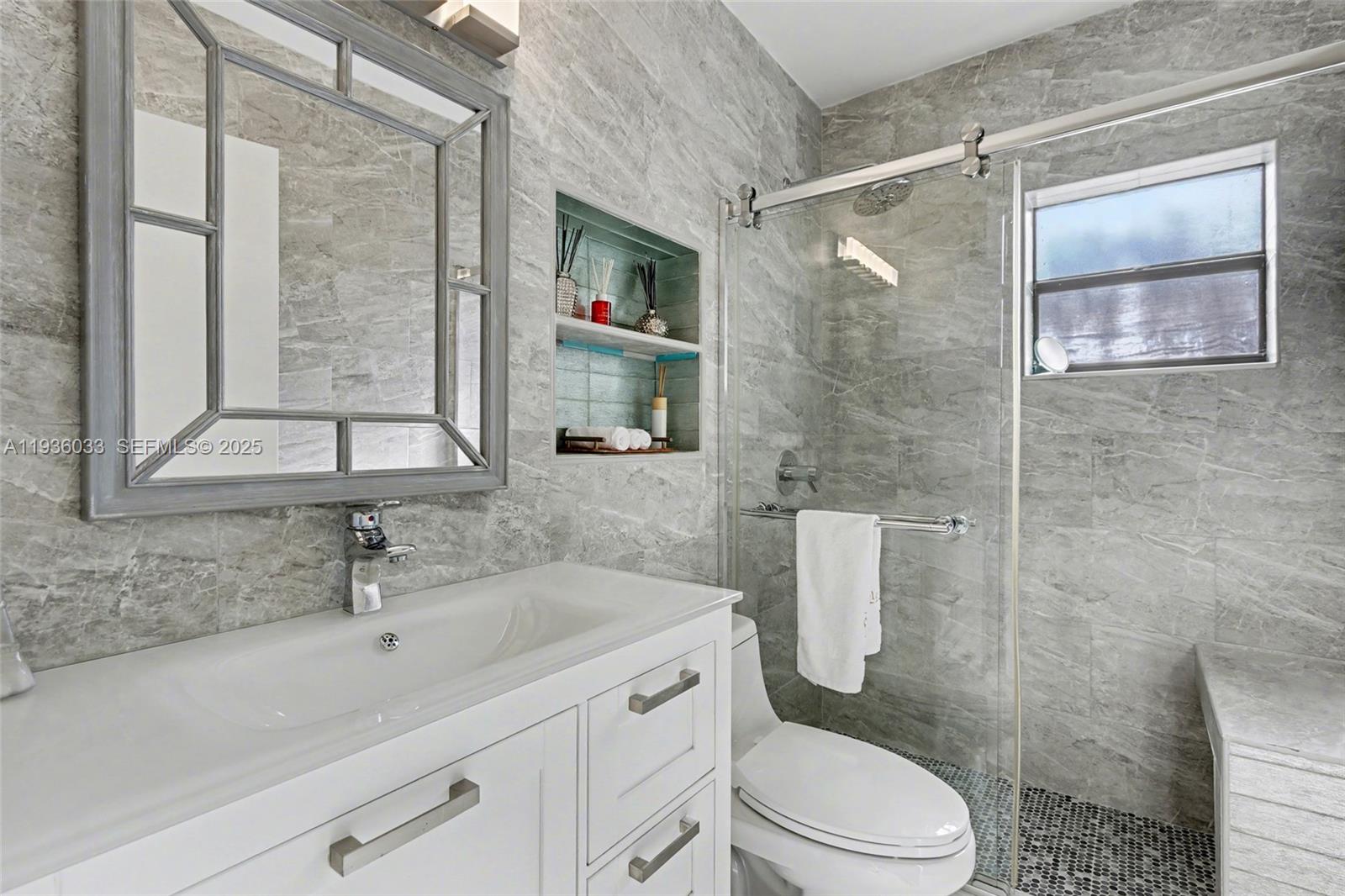 BAYWOOD VILLAGE III-B - Residential