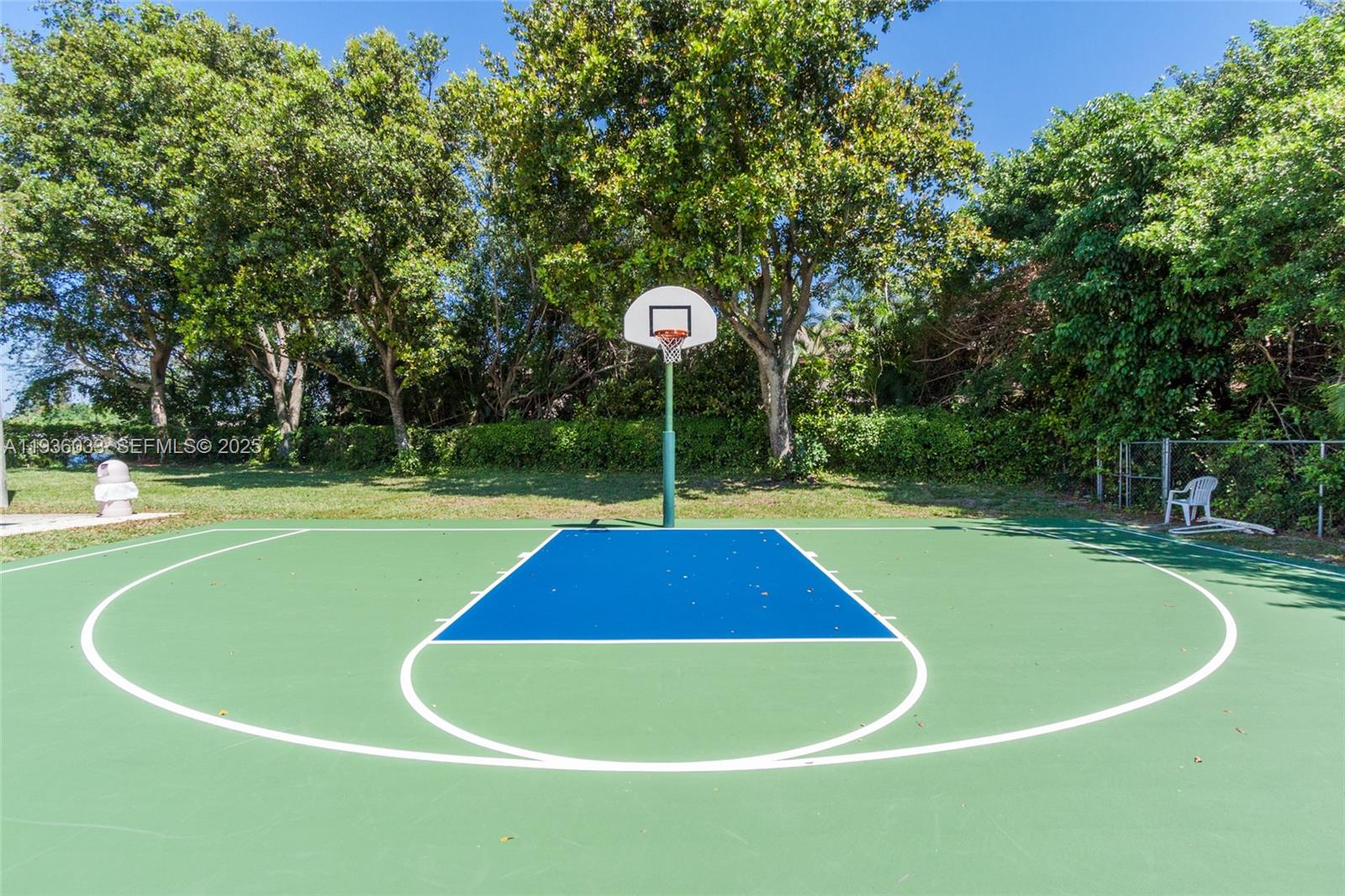 BAYWOOD VILLAGE III-B - Residential