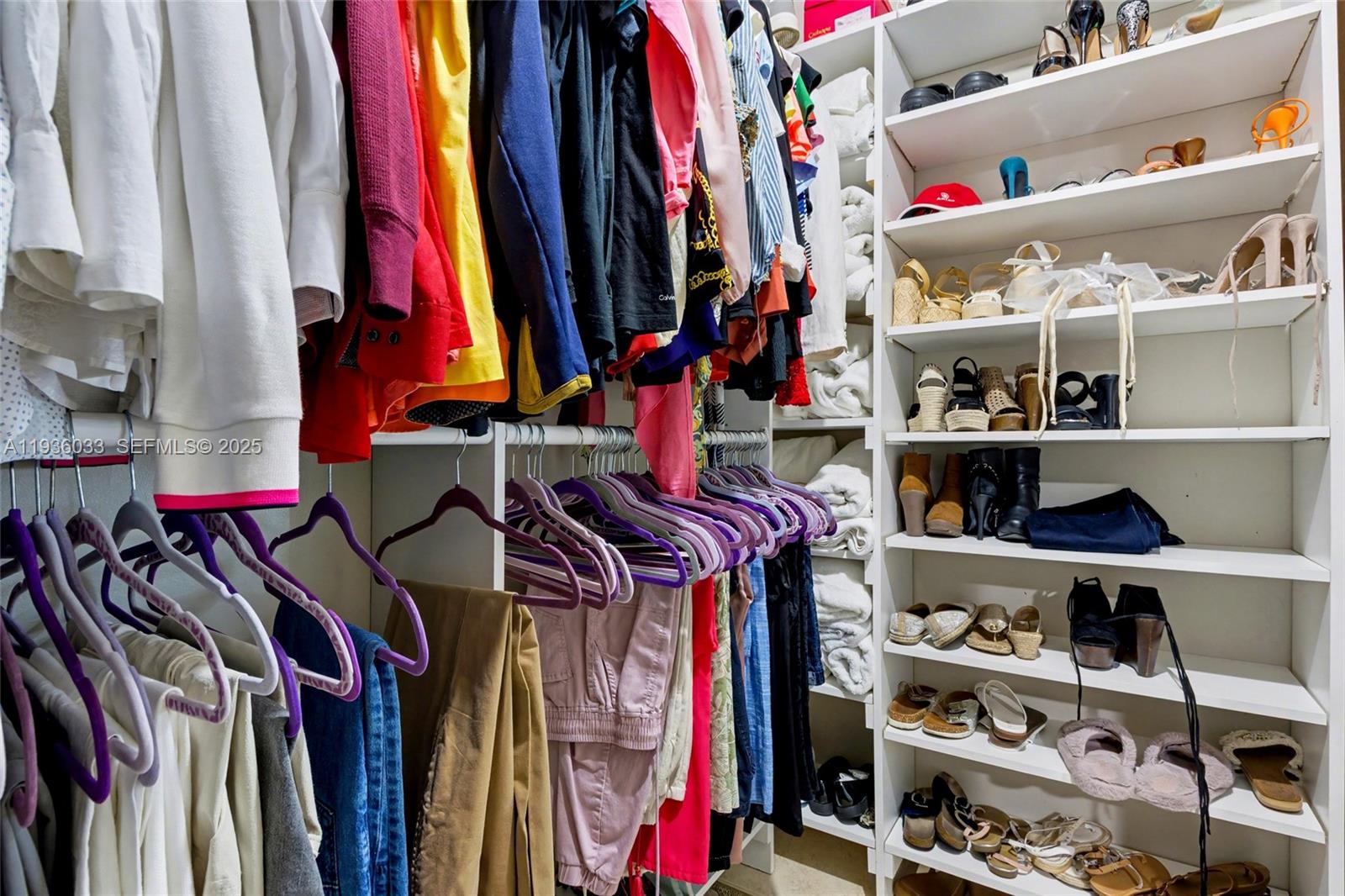 BAYWOOD VILLAGE III-B - Residential