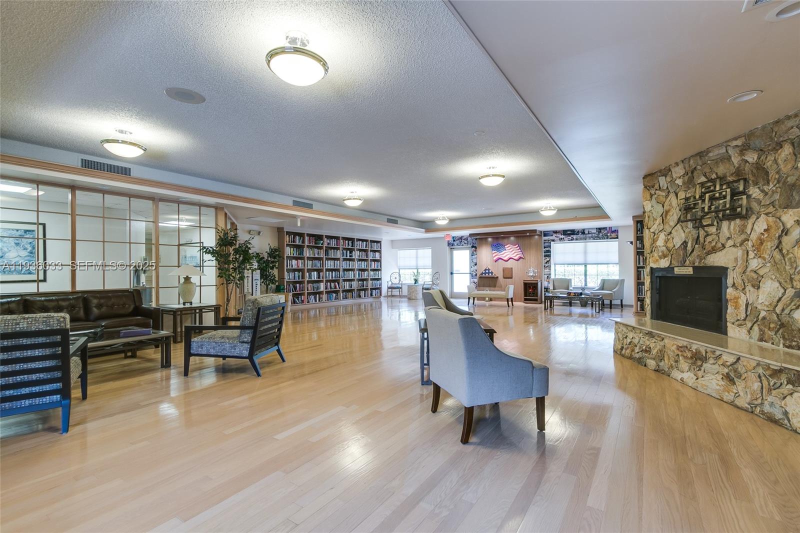 BAYWOOD VILLAGE III-B - Residential