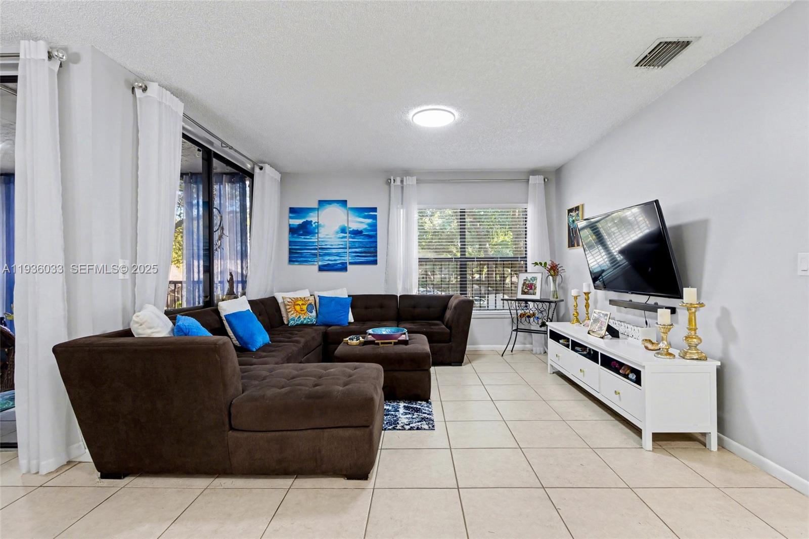 BAYWOOD VILLAGE III-B - Residential