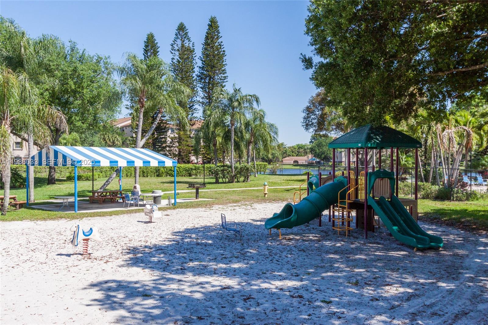 BAYWOOD VILLAGE III-B - Residential