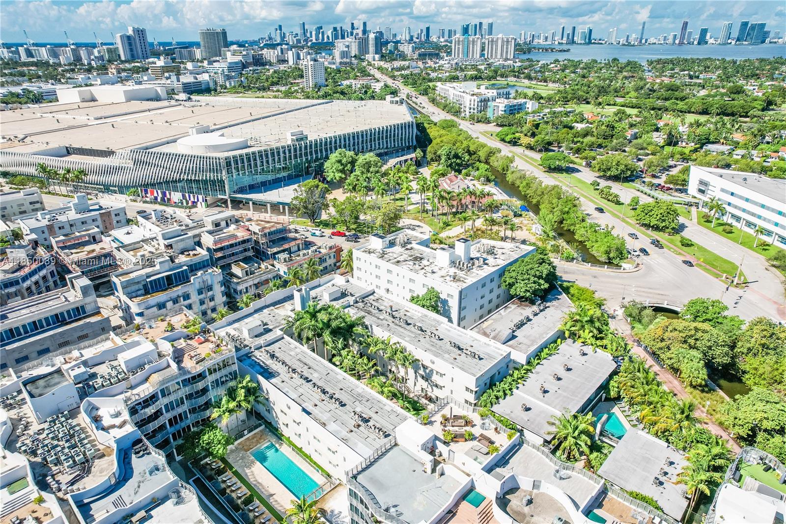 ARTECITY GOVERNOR CONDO - Residential