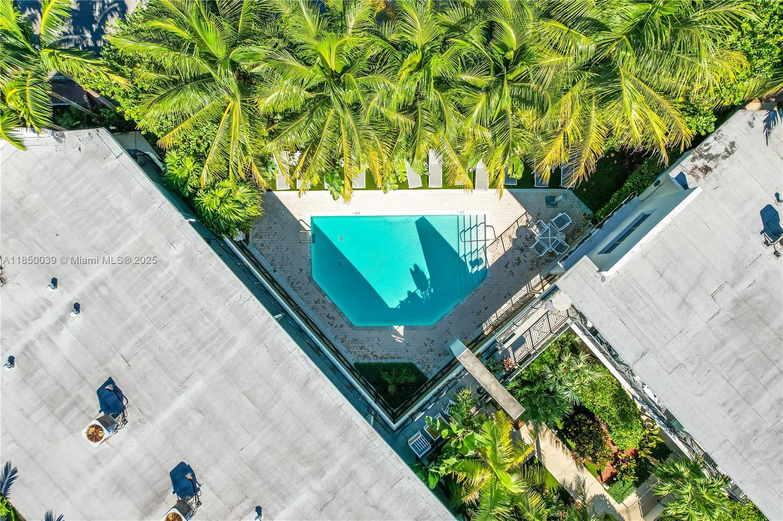 ARTECITY GOVERNOR CONDO - Residential