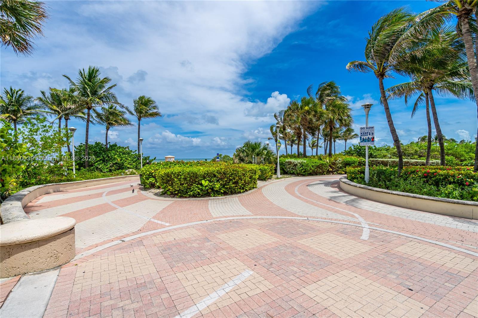 ARTECITY GOVERNOR CONDO - Residential