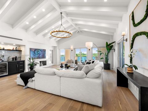 2236 Fisher Island Dr 3306 Miami Beach FL 33109