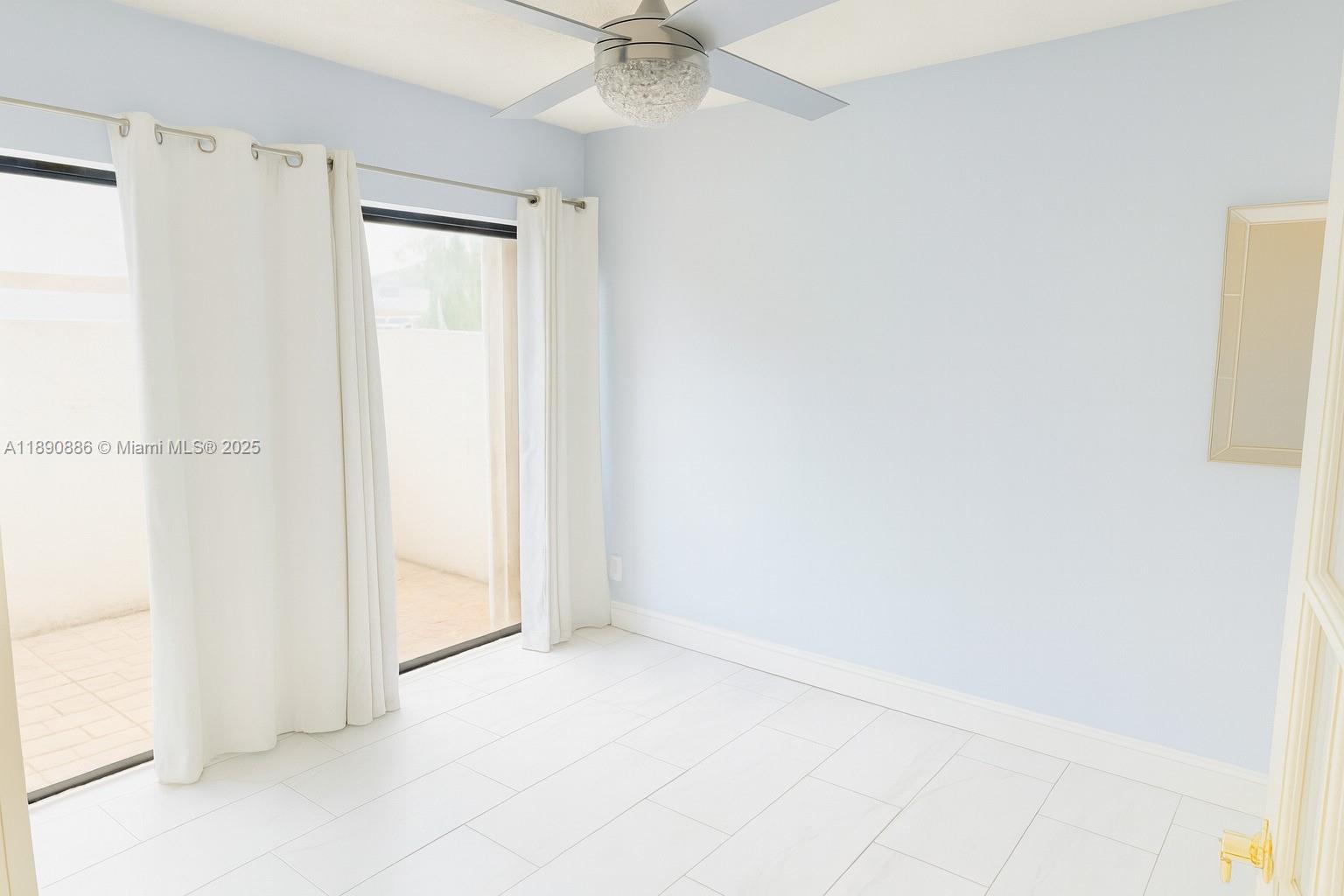 GLEN EDEN AT DAVIE - Residential