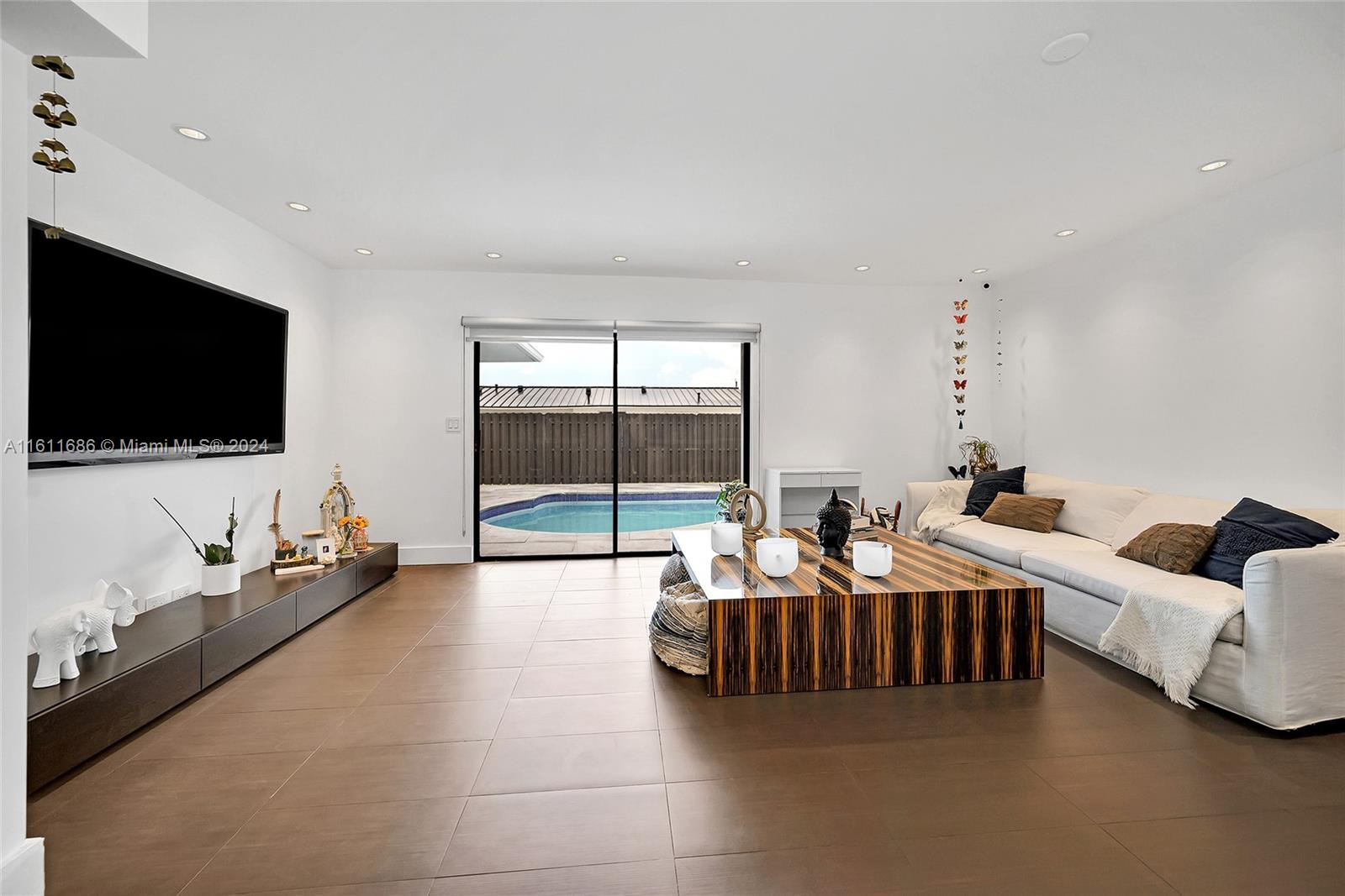 HIGHLAND RANCH ESTATES - Residential