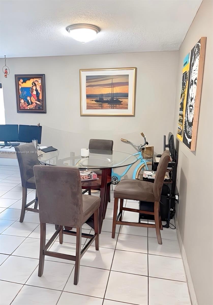 KINGS CREEK SO CONDO - Residential