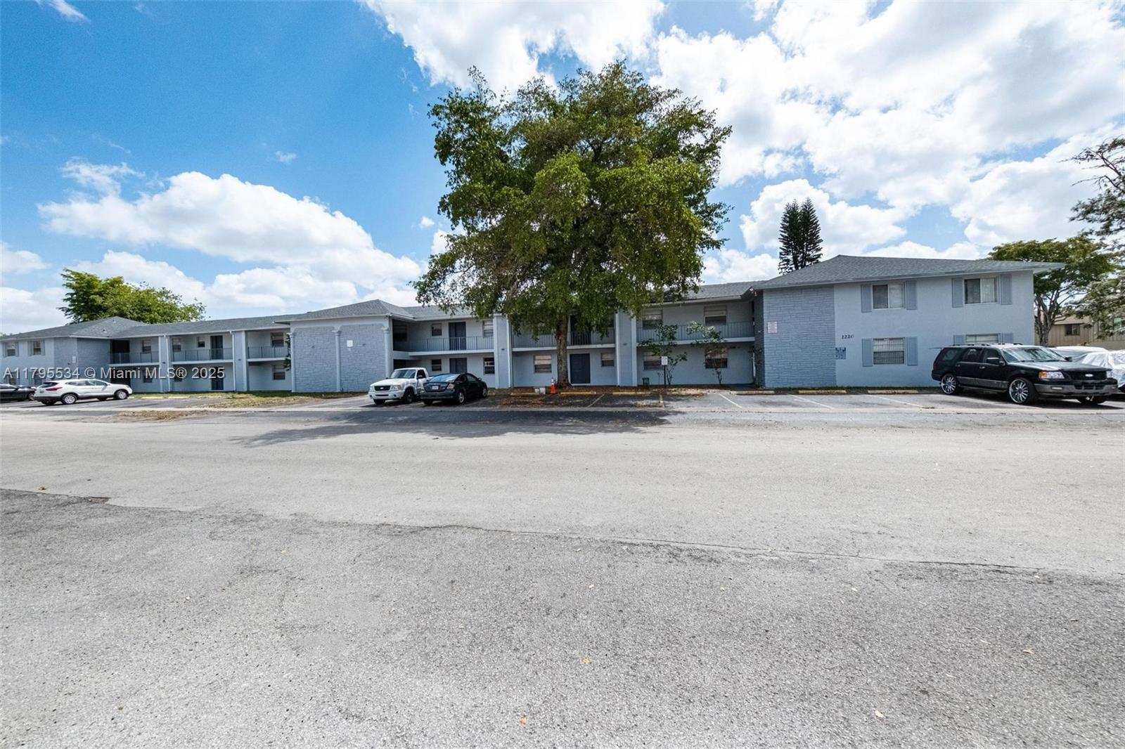 2221 NW 58th Ave