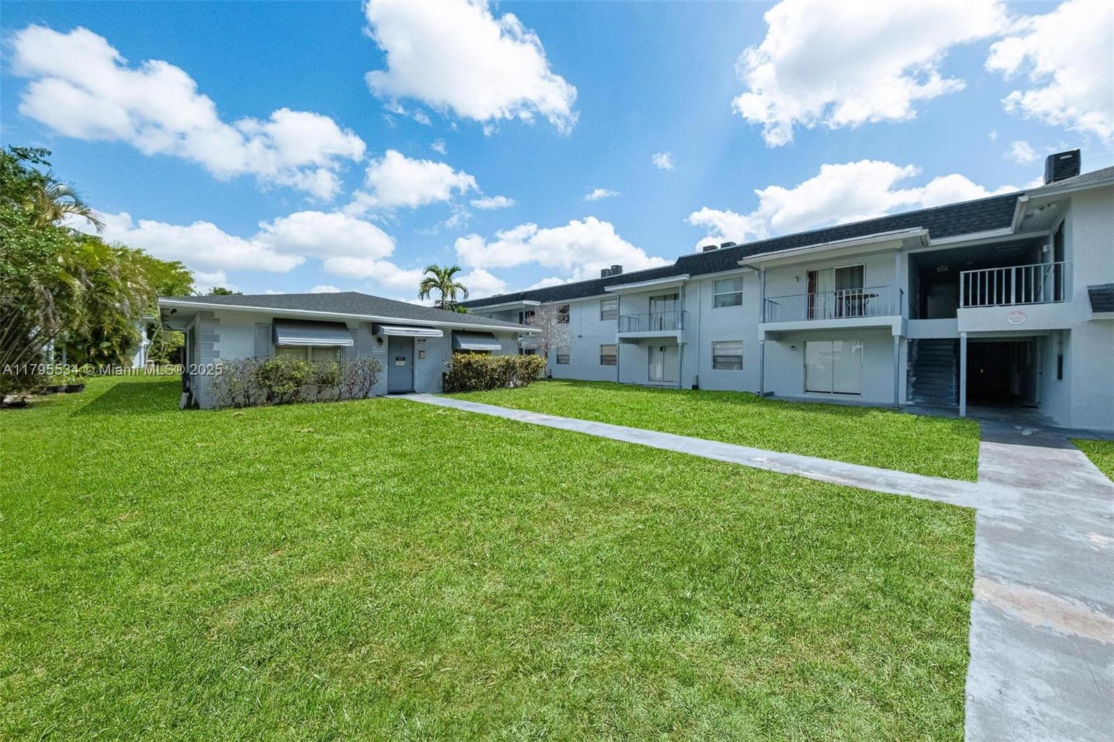 2221 NW 58th Ave