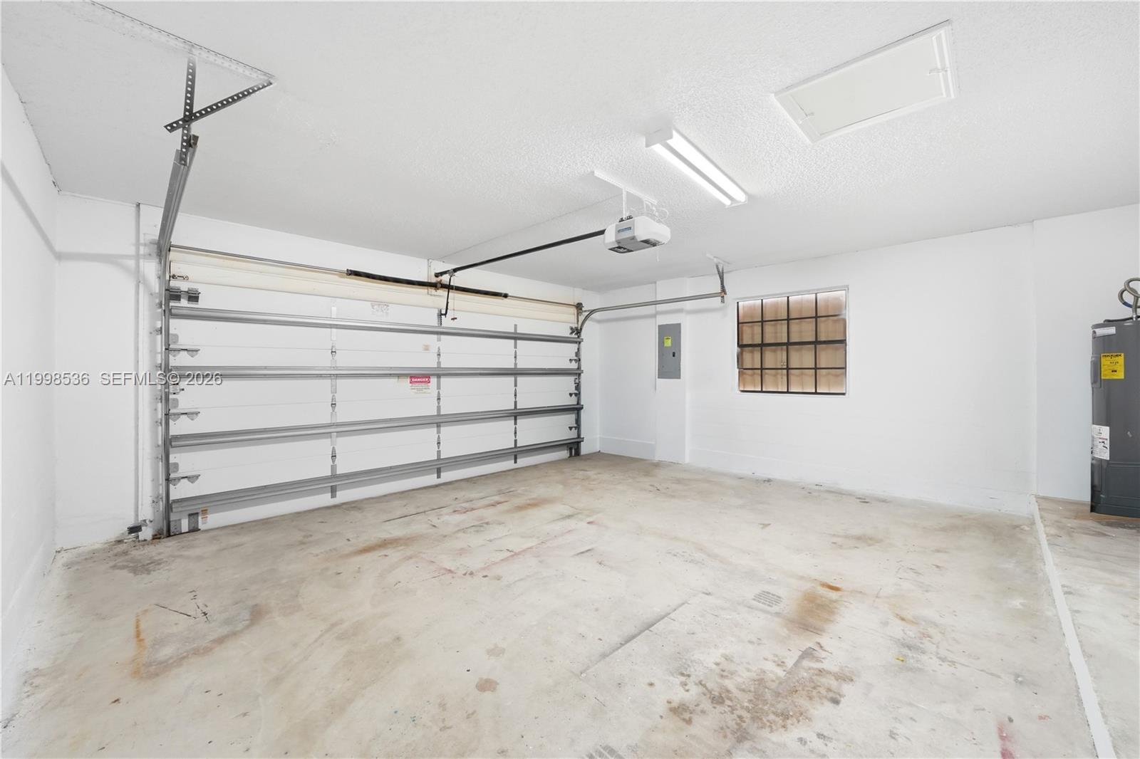 THE MANSIONS - Residential