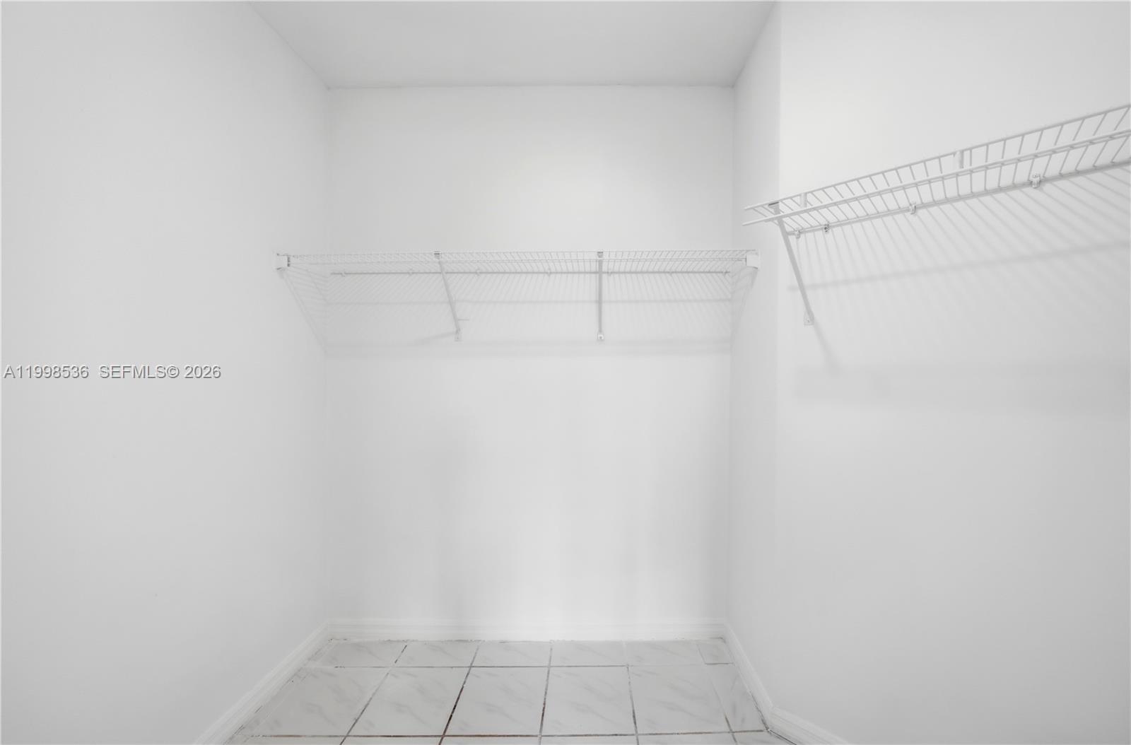 THE MANSIONS - Residential