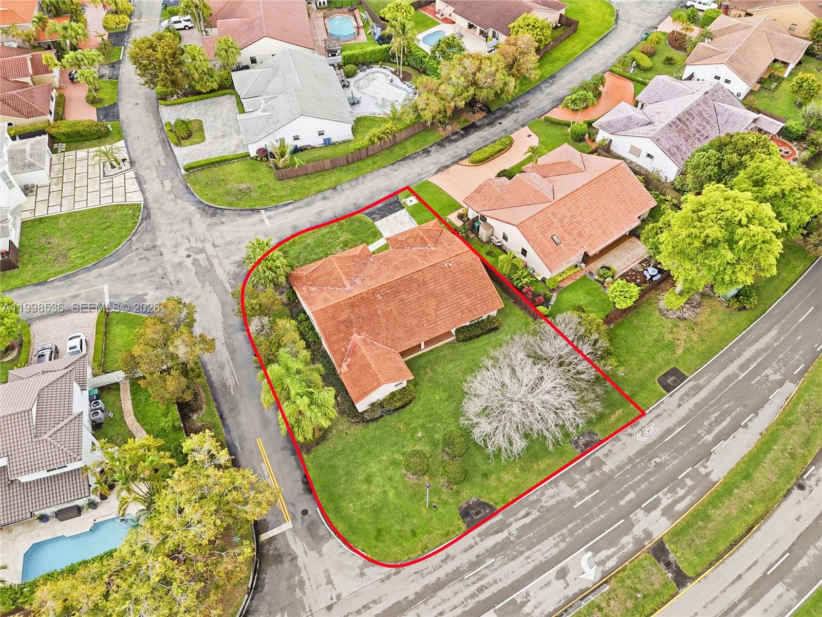 THE MANSIONS - Residential