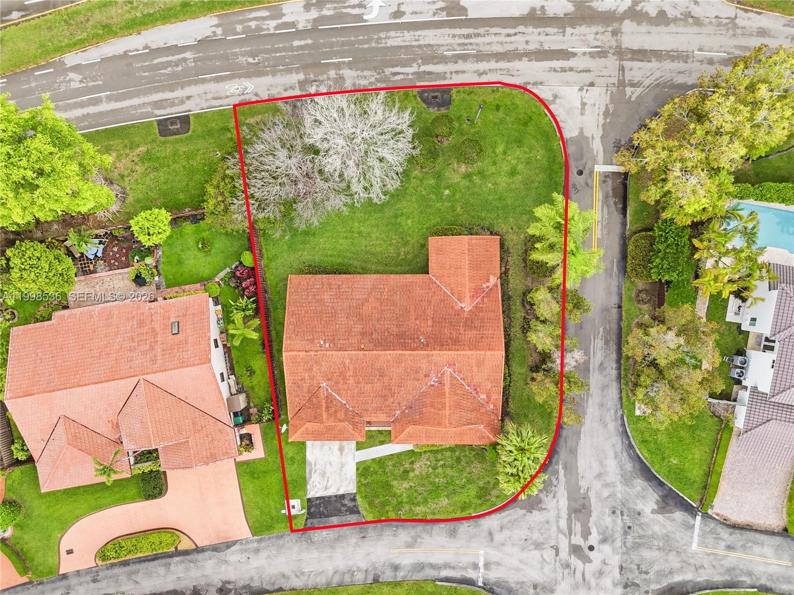 THE MANSIONS - Residential