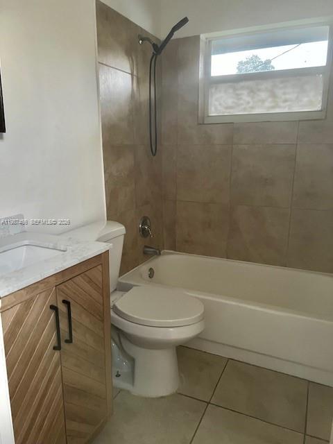 HOLLYWOOD LITTLE RANCHES - Residential Lease