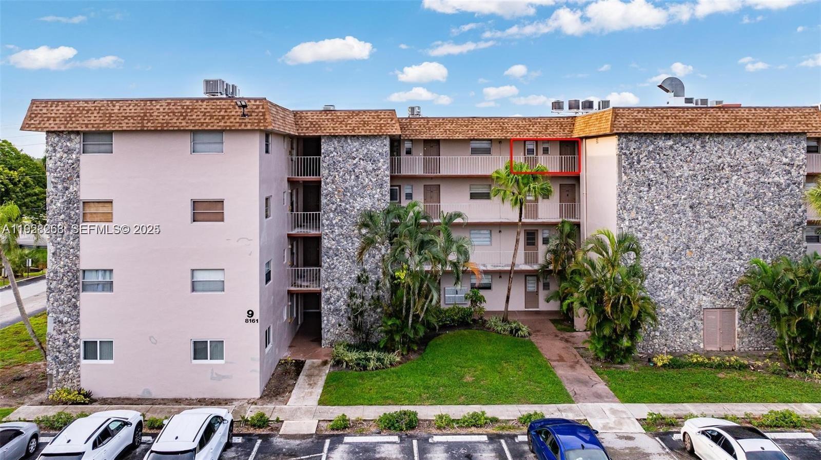 ARROWHEAD CONDO NO IX - Residential