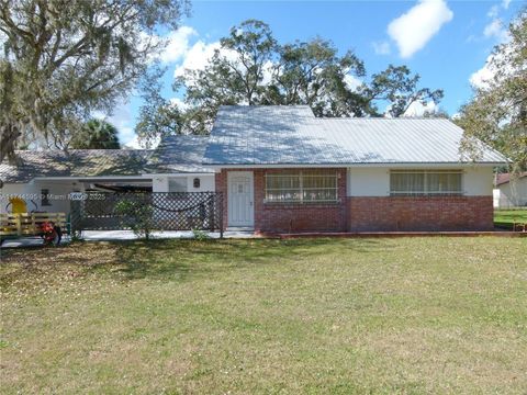 A home in Okeechobee