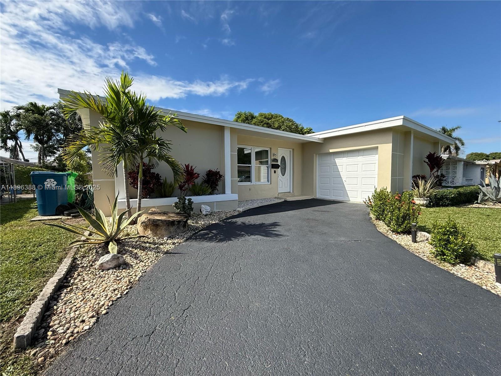 SUNRISE GOLF VILLAGE FIRS - Residential