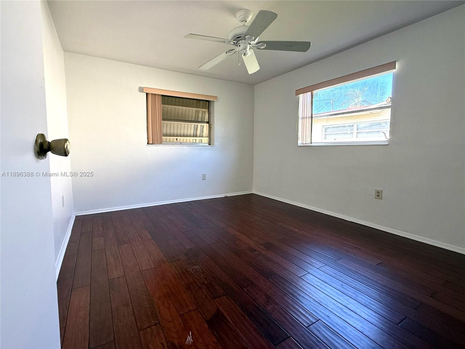 SUNRISE GOLF VILLAGE FIRS - Residential