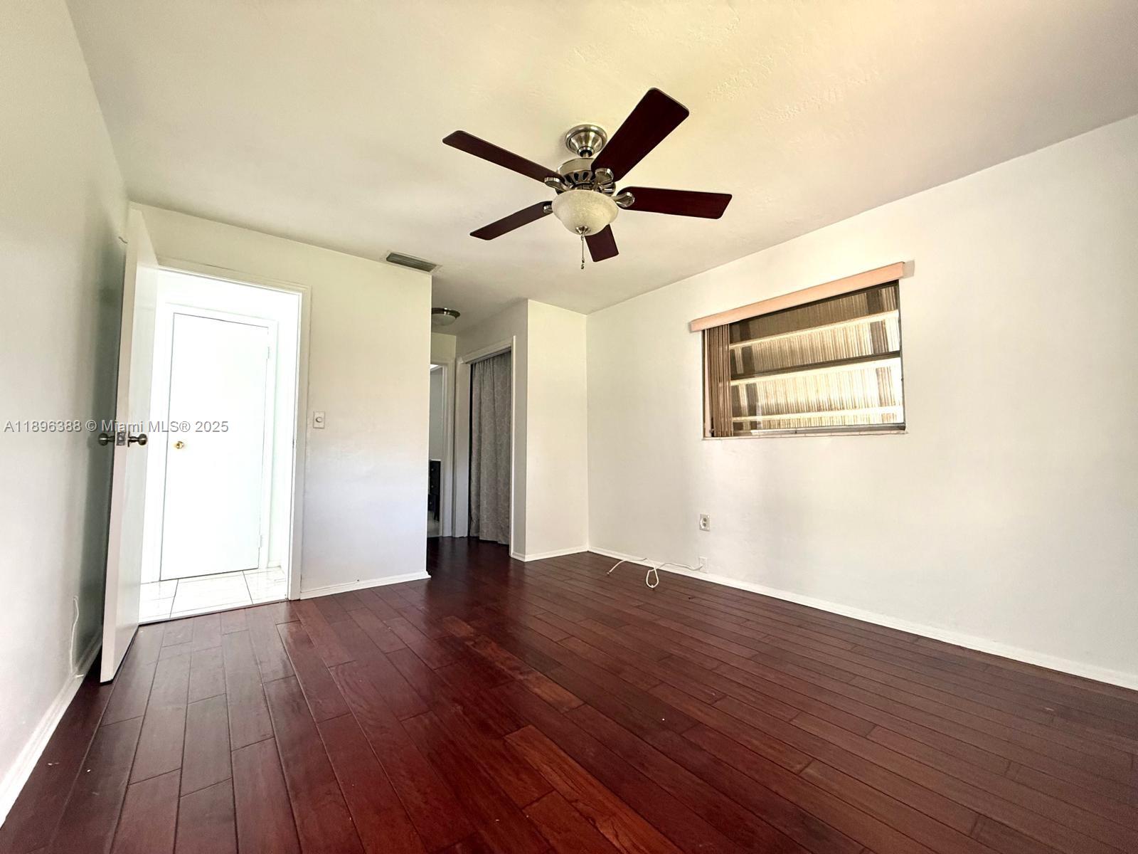 SUNRISE GOLF VILLAGE FIRS - Residential