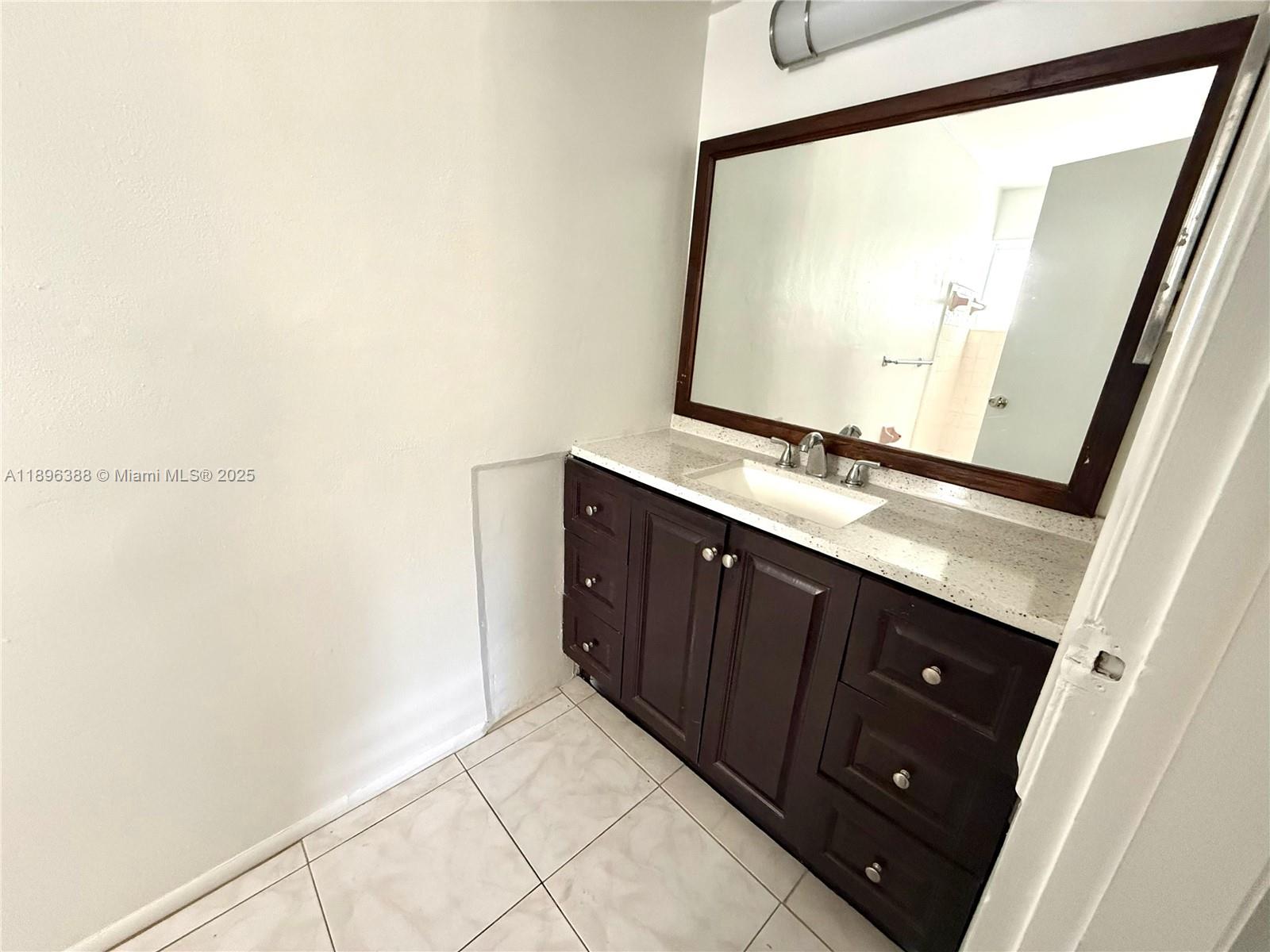 SUNRISE GOLF VILLAGE FIRS - Residential