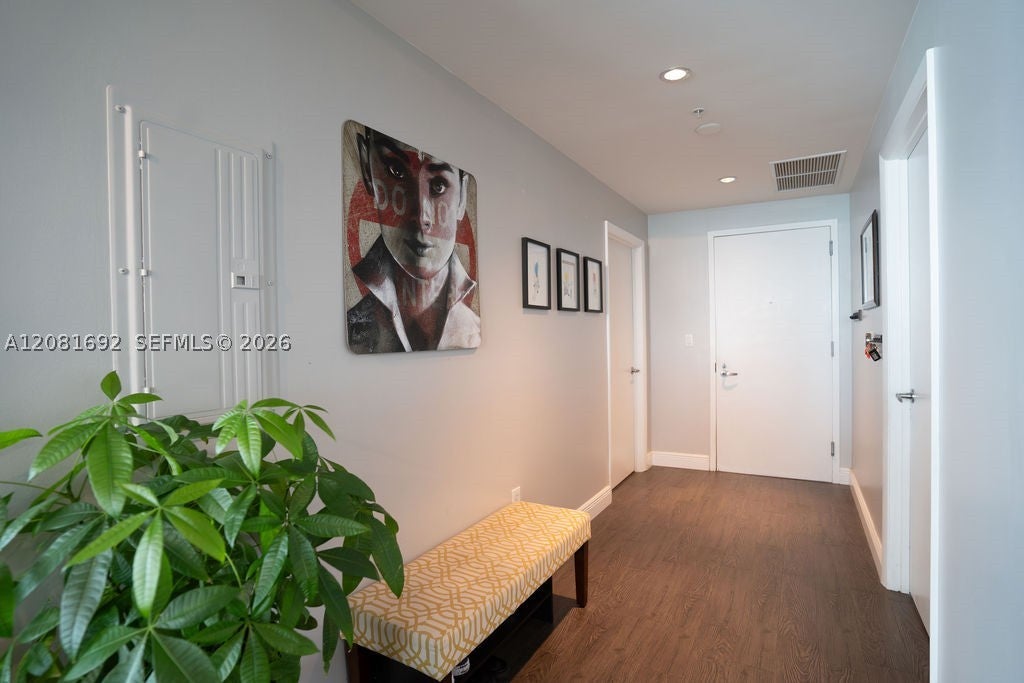 1900 N Bayshore Dr 2018