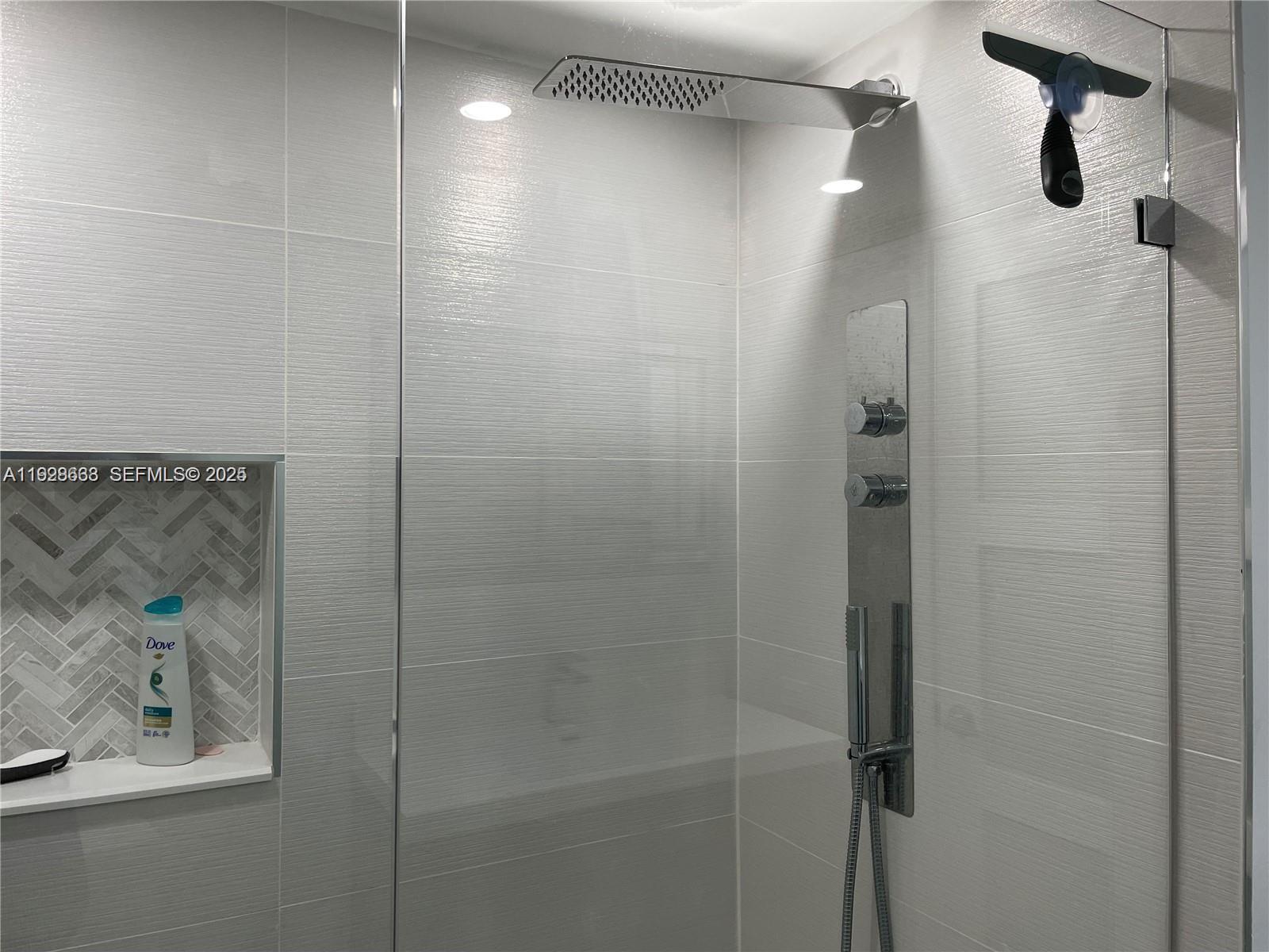 EL-AD ENCLAVE AT MIRAMAR - Residential Lease