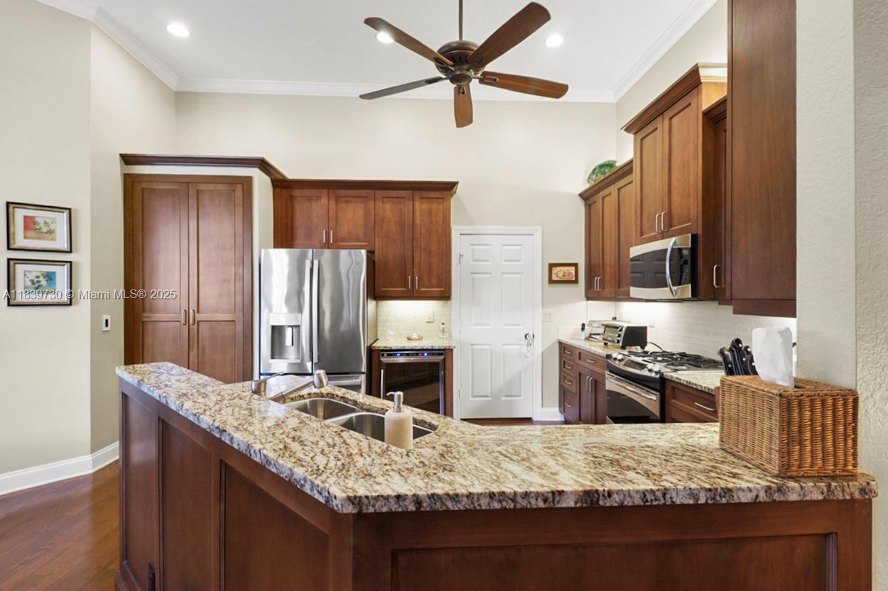 18650 SE River Ridge Rd, Jupiter, FL, 33469/$1,200,000 3 18650 SE River Ridge Rd