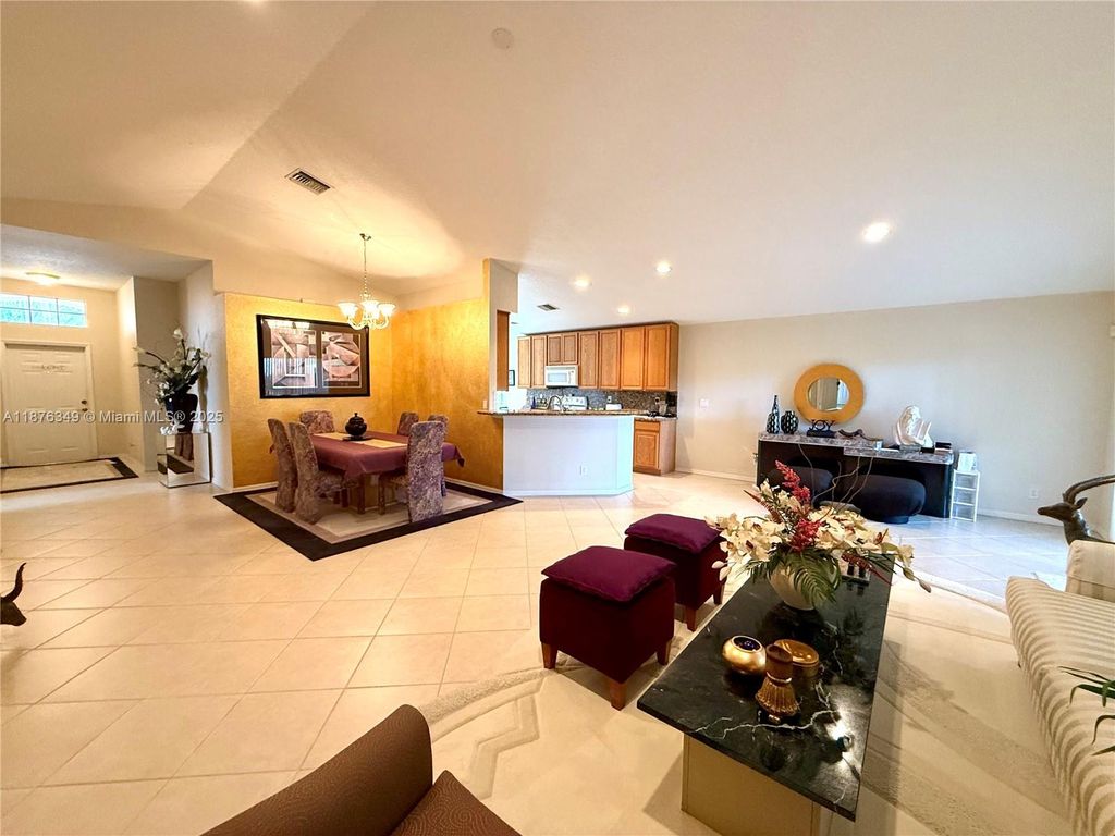 Photo of 12172 La Vita Way, Boynton Beach, FL 33437 (MLS # A11876349)