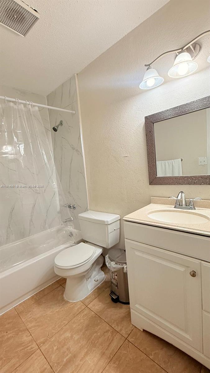 DORAL GARDENS II CONDO - Residential