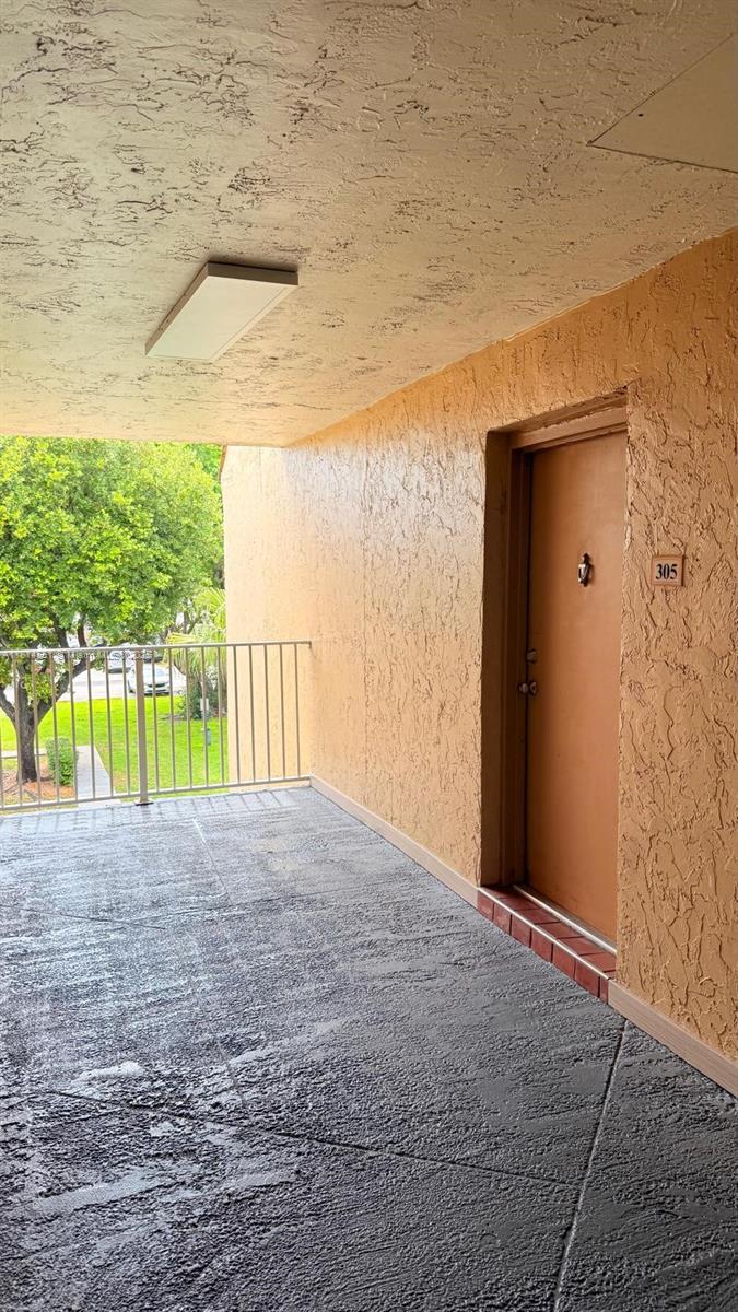 DORAL GARDENS II CONDO - Residential