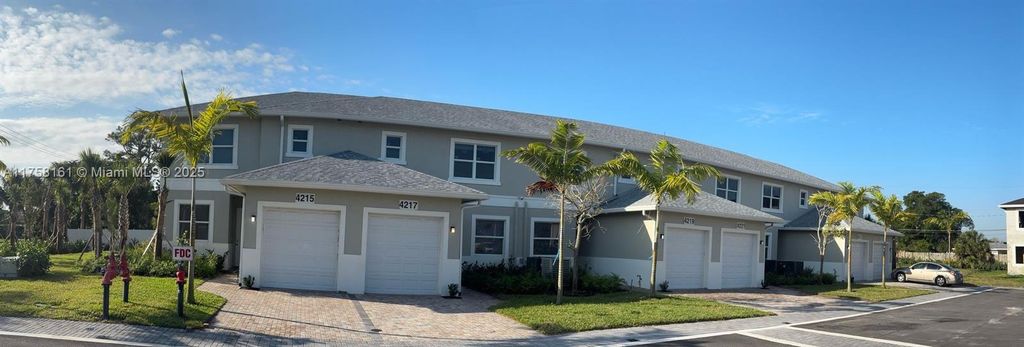 Photo of 4223 Gulfstream Rd #4223, Lake Worth, FL 33461 (MLS # A11758161)