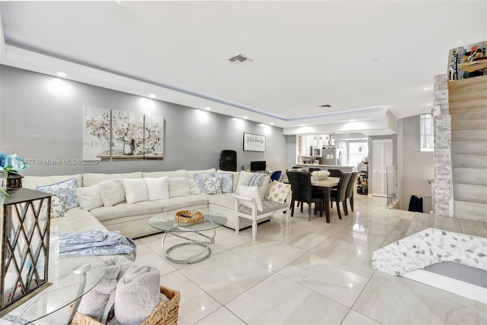 SAVANNAH PLAT 3 - Residential