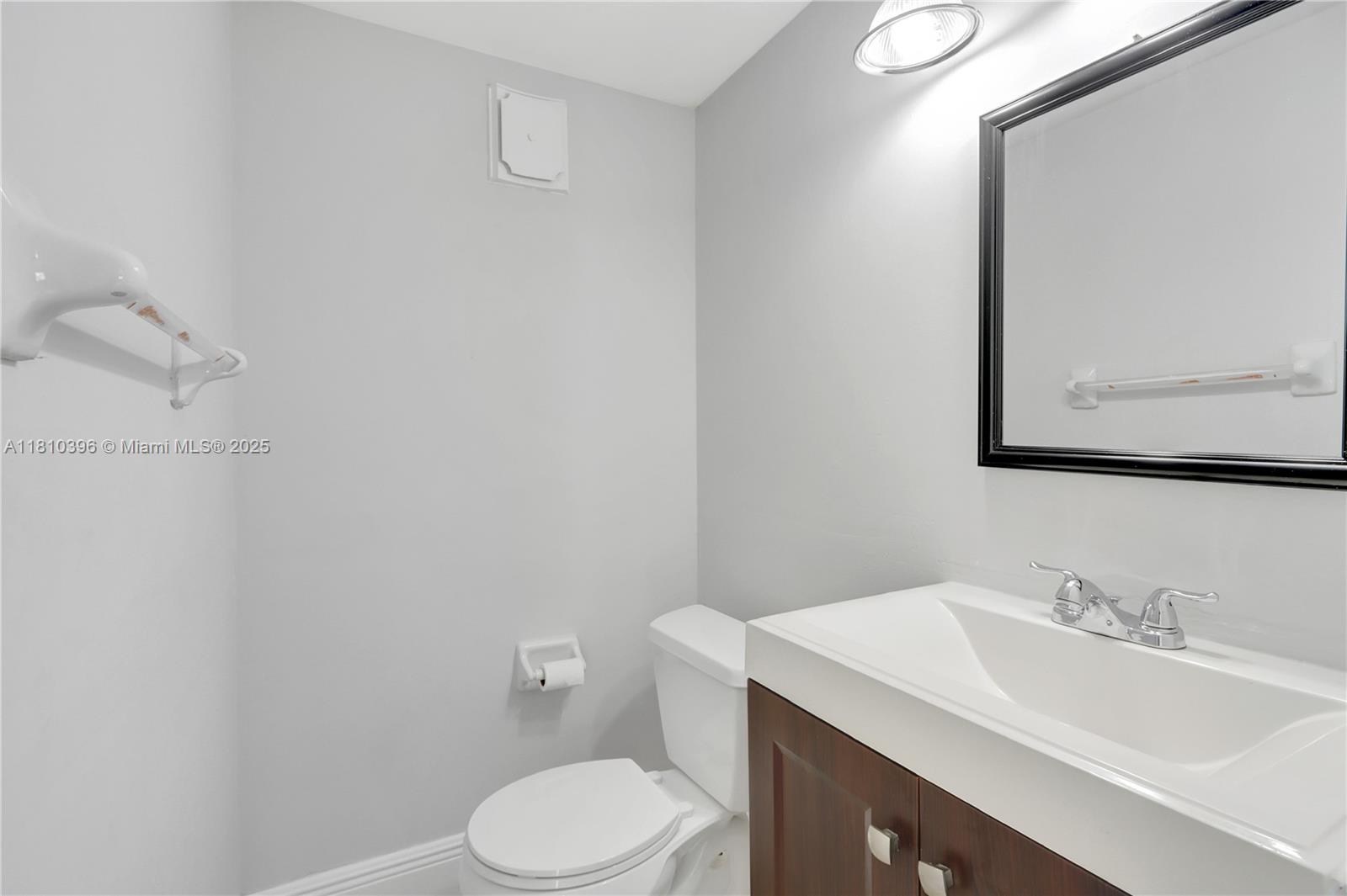 RIVIERA TOWERS CONDO - Residential