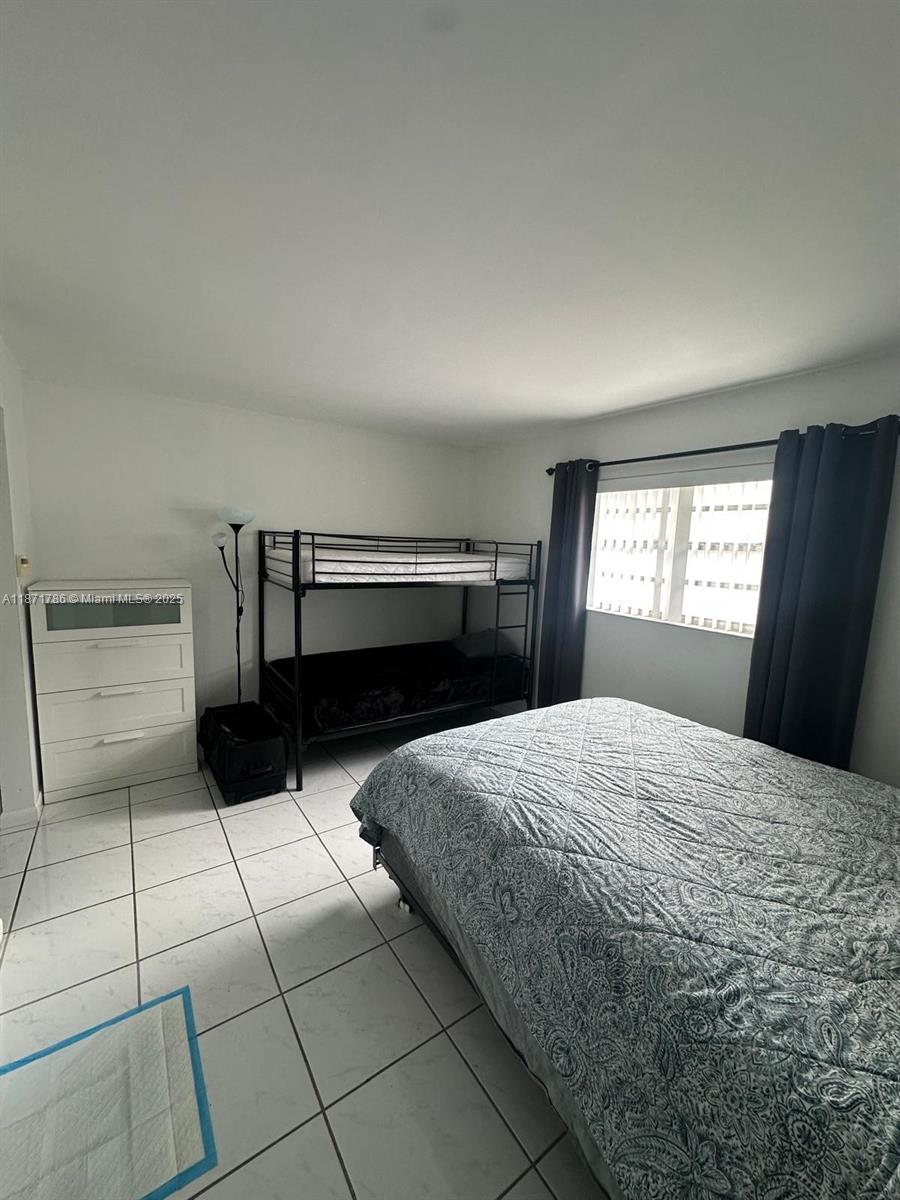 750 Michigan Ave 204