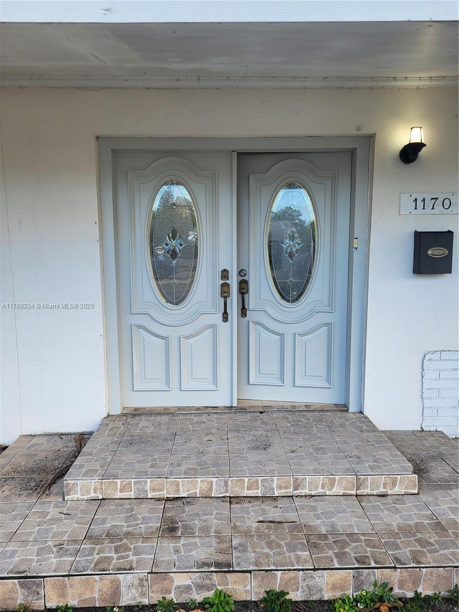 Rental Property at Address Not Disclosed, Miami, Broward County, Florida - Bedrooms: 5 
Bathrooms: 3  - $3,900 MO.