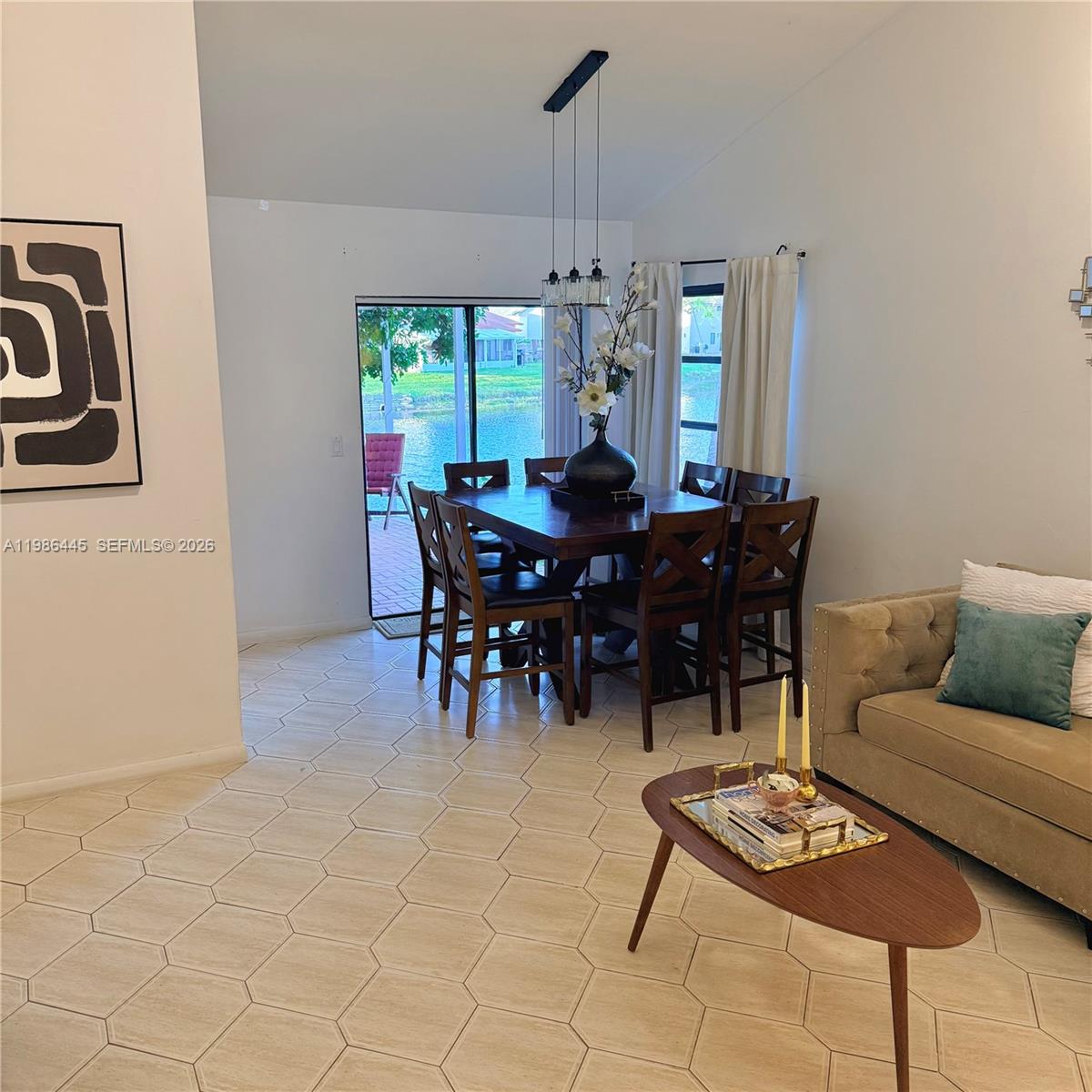 FOUR PALM LAKES AT PEMBRO - Residential