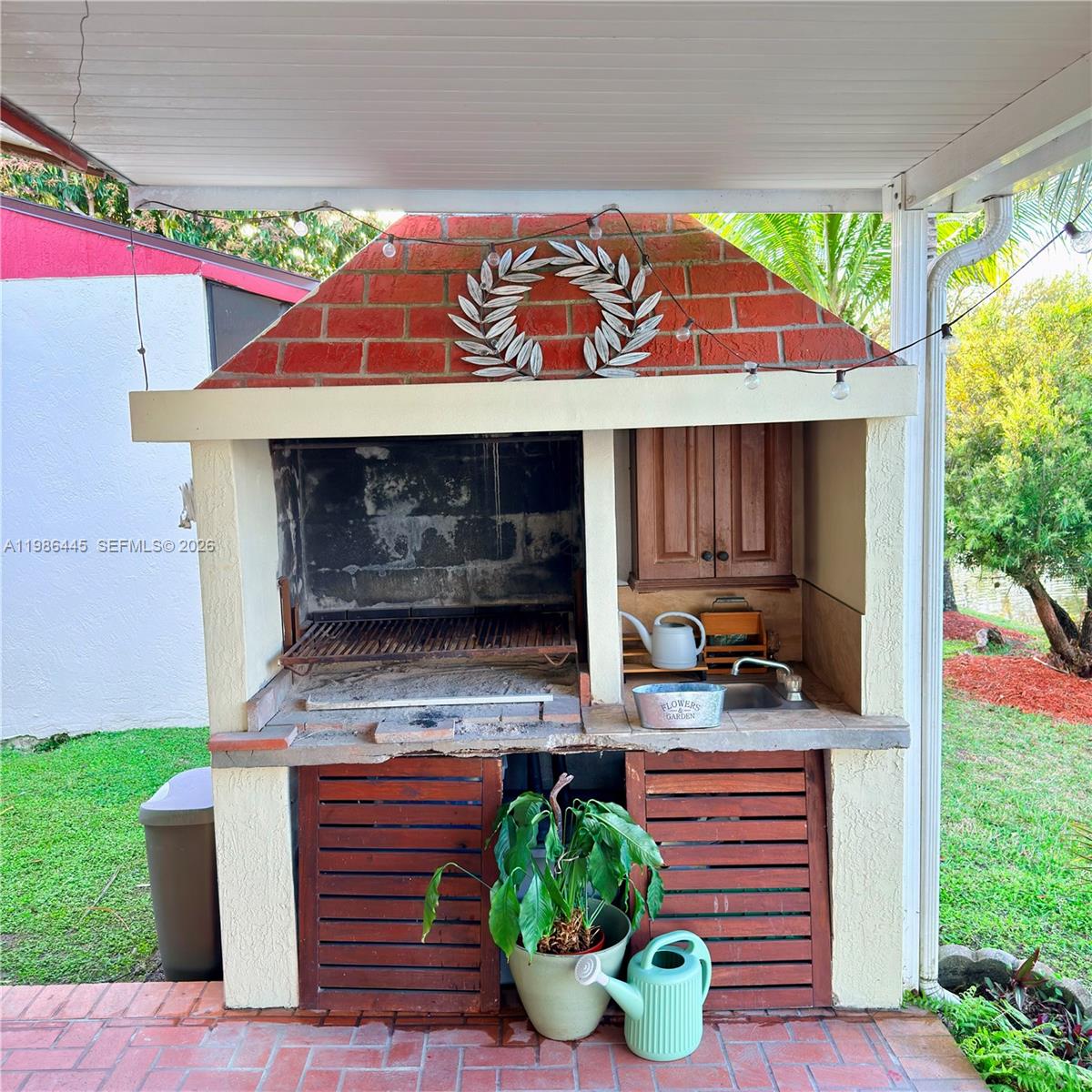 FOUR PALM LAKES AT PEMBRO - Residential