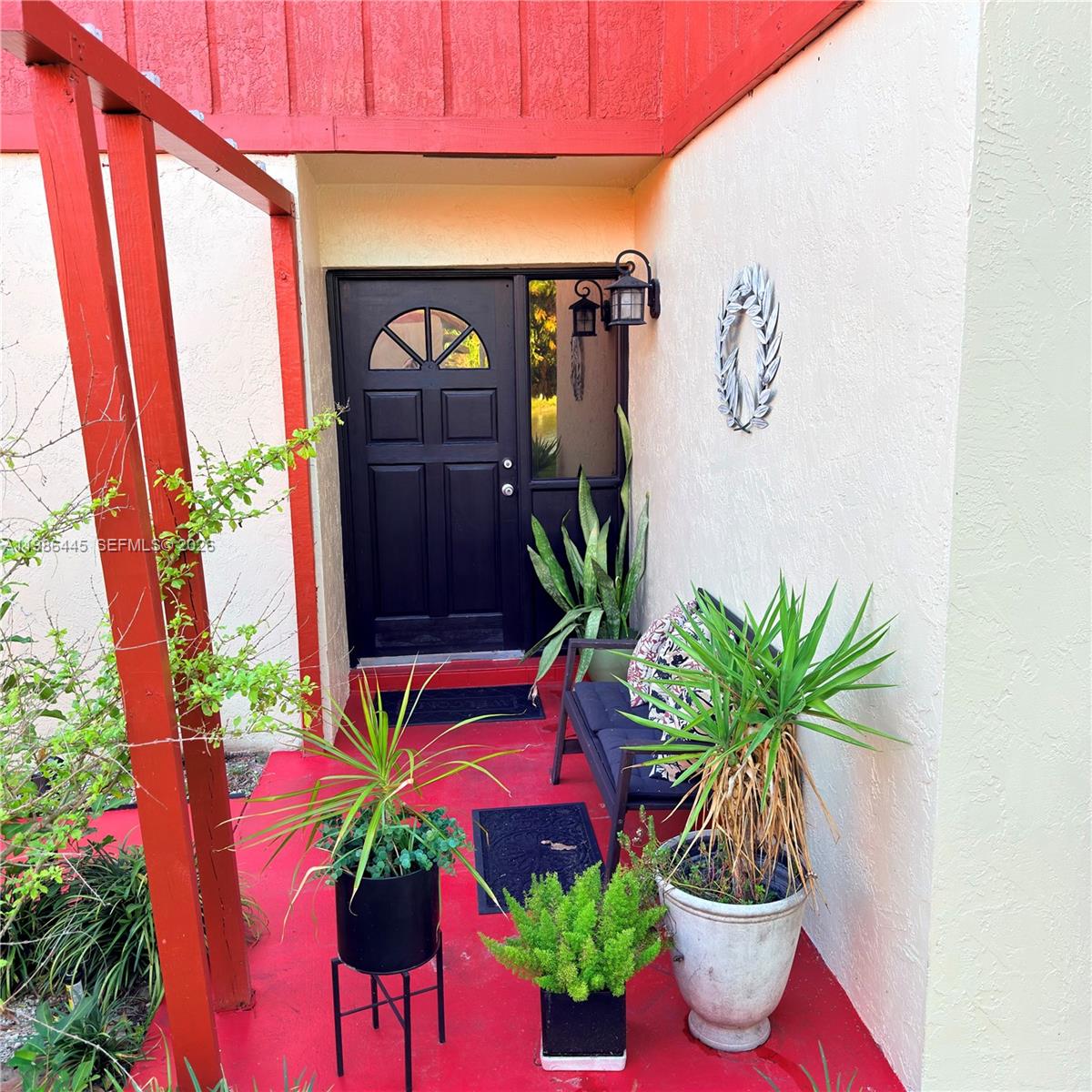 FOUR PALM LAKES AT PEMBRO - Residential